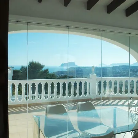 Villa Book It Attias *