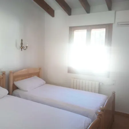 Villa Book It Attias